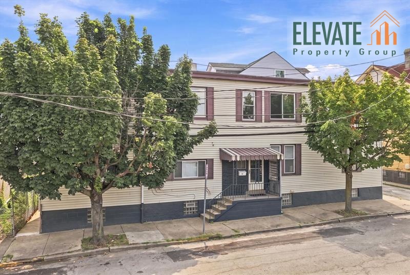 201 Taylor Street - 1